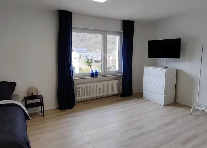 Dwk: Monteurhaus Bei Neuwied Niederbreitbach